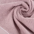 Ręcznik DAISY z bordiurą podkreśloną kontrastującym stebnowaniem - 70 x 140 cm - pudrowy róż 5