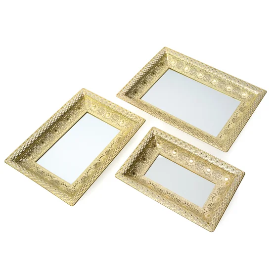 Komplet Prostokątnych tac dekoracyjnych GLORI z lustrzanym blatem i ażurowym obrzeżem z metalu, złota - 40 x 30 x 5 cm - złoty