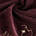 EVA MINGE Ręcznik GAJA z bawełny frotte z welwetową bordiurą i haftem z logo kolekcji - 70 x 140 cm - bordowy 5