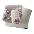 Zestaw prezentowy -  komplet 4 szt ręczników na każdą okazję - 50 x 40 x 30 cm - kremowy 1