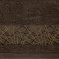 Ręcznik bawełniany NIKA 70x140 cm z żakardową bordiurą z geometrycznym wzorem podkreślonym złotą nicią, brązowy - 70 x 140 cm - brązowy 2