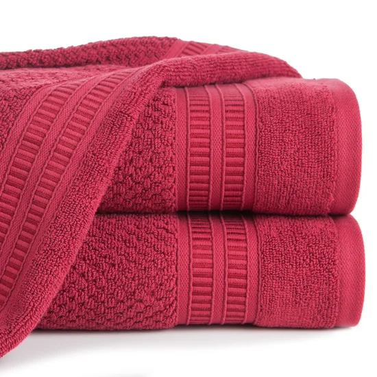 Ręcznik bawełniany ROSITA o ryżowej strukturze z żakardową bordiurą z geometrycznym wzorem, czerwony - 50 x 90 cm - czerwony