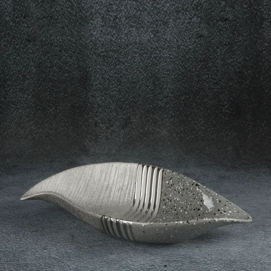Patera ceramiczna NELI o łączonych fakturach, w kształcie łódki - 27 x 12 x 5 cm - srebrny