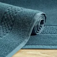 Lekki, chłonący wodę dywanik łazienkowy CALEB z bawełny zdobiony pasem wzoru w krateczkę - 50 x 70 cm - niebieski 1