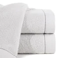 Ręcznik DAISY z bordiurą podkreśloną kontrastującym stebnowaniem - 50 x 90 cm - jasnoszary 1