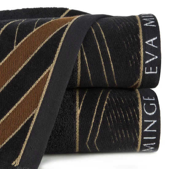 EVA MINGE Ręcznik MINGE 3 z bordiurą zdobioną fantazyjnym nadrukiem geometrycznym - 70 x 140 cm - czarny
