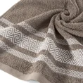 Ręcznik z żakardową bordiurą w romby - 70 x 140 cm - brązowy 5