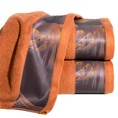 EVA MINGE Ręcznik SIMONA z bordiurą zdobioną designerskim nadrukiem - 70 x 140 cm - ceglasty 1