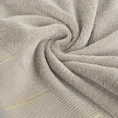 Ręcznik z szenilową bordiurą w błyszczące ukośne paski - 30 x 50 cm - beżowy 5