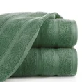 Ręcznik z ozdobną bordiurą w pasy - 70 x 140 cm - butelkowy zielony 1