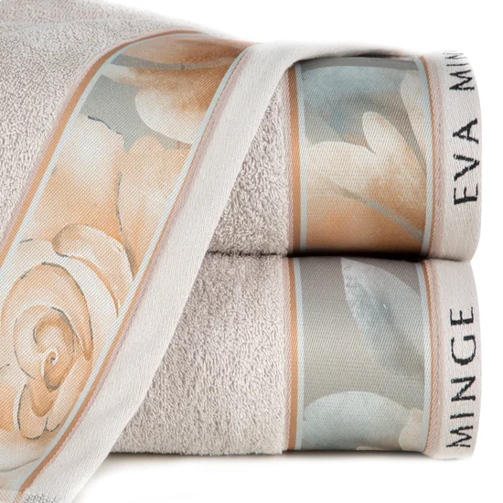 EVA MINGE Ręcznik MINGE 6 z bordiurą zdobioną fantazyjnym nadrukiem roślinnym - 70 x 140 cm - beżowy
