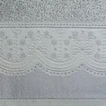 Ręcznik z żakardową bordiurą zdobioną drobnymi kwiatuszkami - 50 x 90 cm - stalowy 2