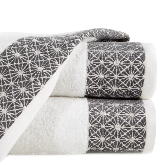 Ręcznik z żakardową bordiurą i geometrycznym wzorem - 70 x 140 cm - biały