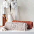 Ręcznik ROMEO z bawełny podkreślony bordiurą tkaną  w wypukłe paski - 50 x 90 cm - bordowy 4