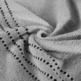 Ręcznik bawełniany FIORE z ozdobnym stebnowaniem - 70 x 140 cm - stalowy 5