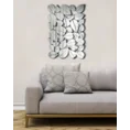 Dekoracja ścienna z lustrzanych elementów w formie liści - 76 x 3 x 54 cm - srebrny 1
