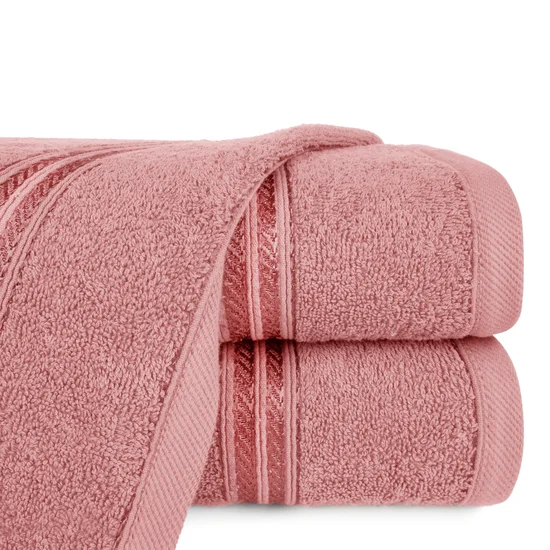 Ręcznik LORI z bordiurą podkreśloną błyszczącą nicią - 50 x 90 cm - liliowy