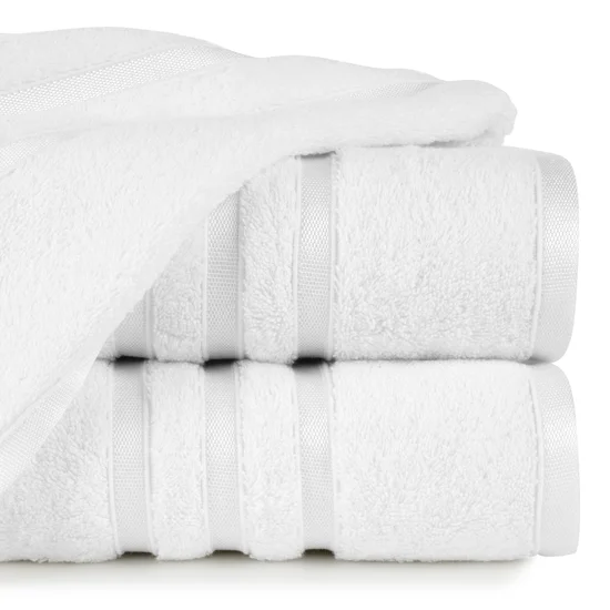 Ręcznik z elegancką bordiurą w lśniące pasy - 50 x 90 cm - biały