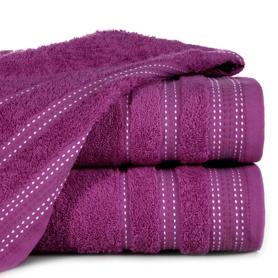 Ręcznik POLA z żakardową bordiurą zdobioną stebnowaniem - 50 x 90 cm - fioletowy