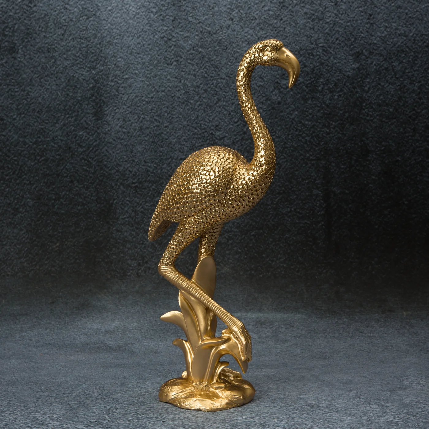Flaming figurka dekoracyjna złota