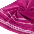 Ręcznik LIVIA  z kolorowymi paskami tkanymi we wzór jodełki - 70 x 140 cm - amarantowy 5
