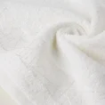 Ręcznik bawełniany NIKA 50x90 cm z żakardową bordiurą z geometrycznym wzorem podkreślonym srebrną nicią, biały - 50 x 90 cm - biały 5