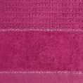 Ręcznik z welurową bordiurą przetykaną błyszczącą nicią - 30 x 50 cm - amarantowy 2