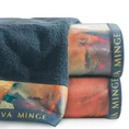EVA MINGE Ręcznik ANABEL z puszystej bawełny z bordiurą zdobioną designerskim nadrukiem - 70 x 140 cm - turkusowy 1