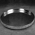 Okrągła taca dekoracyjna ENDI z lustrzanym blatem i błyszczącym obrzeżem z metalu, srebrna - ∅ 30 x 4 cm - transparentny 1