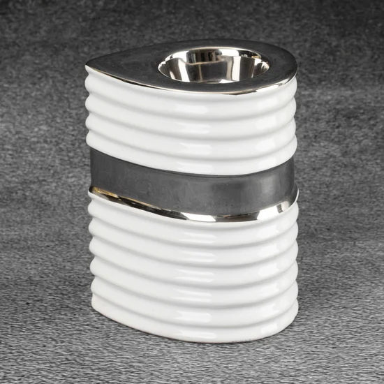 Świecznik ceramiczny ZELDA o prążkowanej fakturze, nowoczesny - 9 x 6 x 11 cm - biały