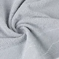 Ręcznik METALIC z  żakardową bordiurą z motywem liści bananowca wykonanym srebrną nicią - 70 x 140 cm - srebrny 4