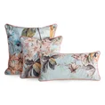 Dwustronna poduszka dekoracyjna ARLETA z luksusowego welwetu  z kwiatowym nadrukiem i wypustką na brzegach - 30 x 60 cm - jasnoniebieski 2