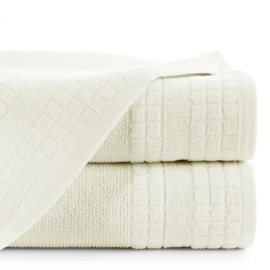 Ręcznik z wypukłą fakturą podkreślony welwetową bordiurą w krateczkę - 50 x 90 cm - kremowy