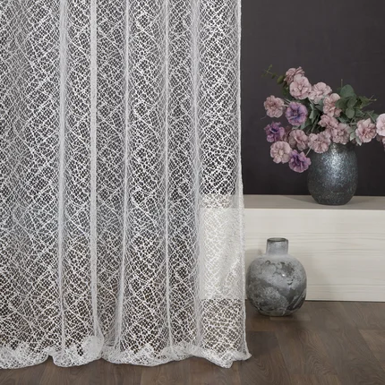 Firana MIRREN o strukturze pajęczej sieci Firana MIRREN o strukturze pajęczej sieci - 140 x 250 cm