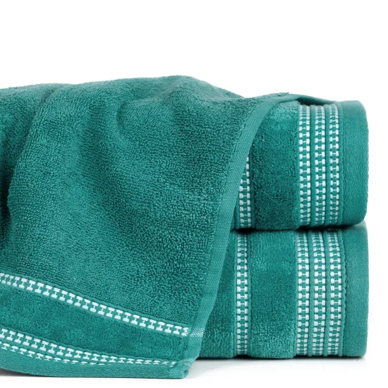 Ręcznik AMANDA z ozdobną bordiurą w pasy - 70 x 140 cm - turkusowy