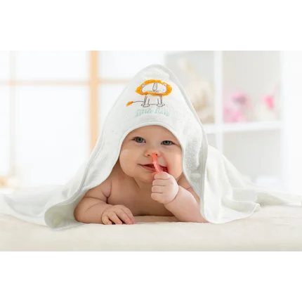 Ręcznik BABY z kapturem z haftowaną aplikacją z lwem Ręcznik BABY z kapturem z haftowaną aplikacją z lwem - 100 x 100 cm