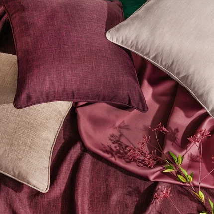 TERRA COLLECTION Poszewka AVINION z tkaniny z efektem melanżu z wypustką na brzegach TERRA COLLECTION Poszewka AVINION z tkaniny z efektem melanżu z wypustką na brzegach - 50 x 50 cm