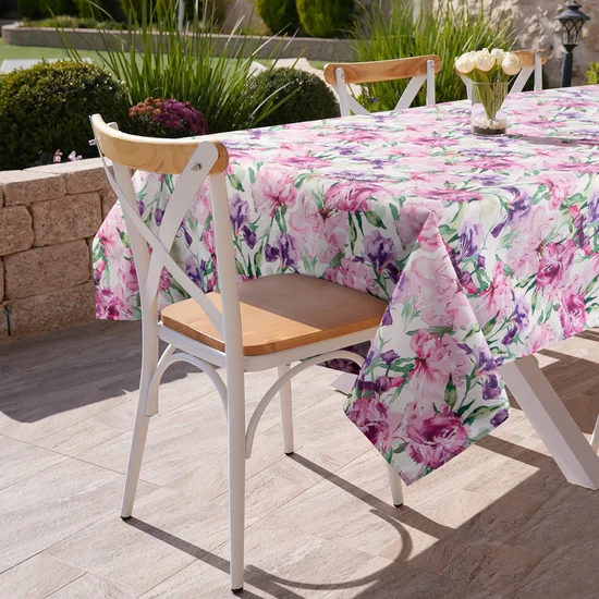 Obrus GARDEN na taras oraz balkon z wodoodpornej tkaniny - 140 x 220 cm - różowy